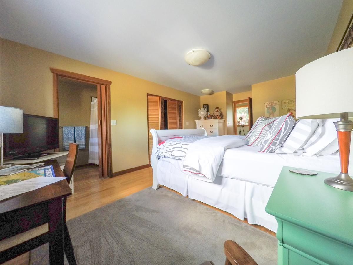 Money Pennies Bed And Breakfast Campbell River Extérieur photo